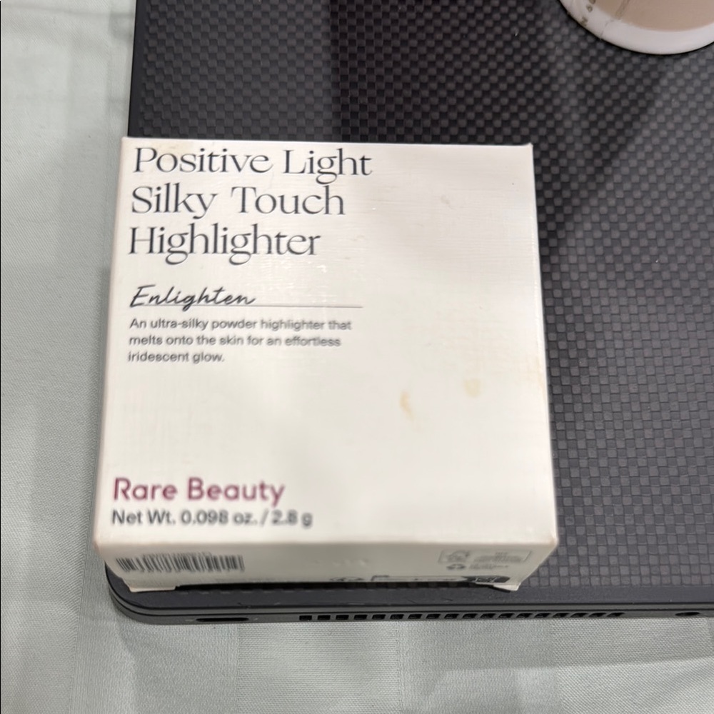 Rare Beauty Positive Light Highlighter in Enlighten